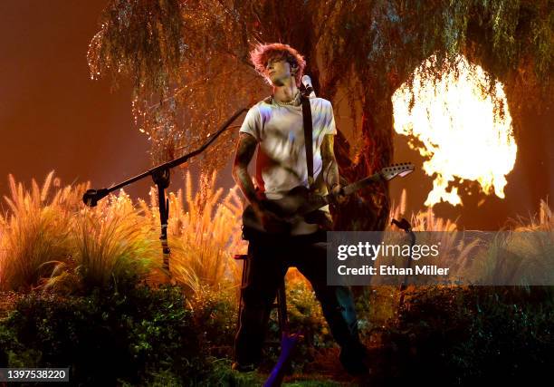 Machine Gun Kelly performs onstage during the 2022 Billboard Music Awards at MGM Grand Garden Arena on May 15, 2022 in Las Vegas, Nevada.