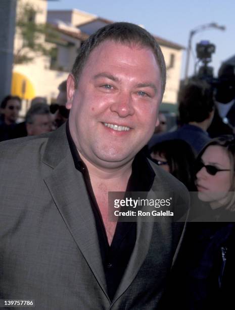 Actor Mark Addy attends the premiere of "A Knight's Tale" on May 8, 2001 at Mann Village Theater in Westwood, California.