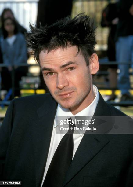 Actor Jeremy Davies attends Fifth Annual Screen Actors Guild Awards on March 7, 1999 at the Shrine Auditorium in Los Angeles, California.