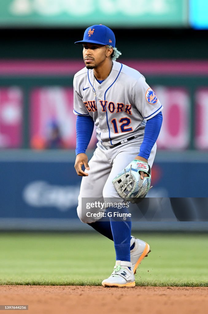 Mets Rattle Francisco Lindor of the New York Mets plays shortstop against the ...