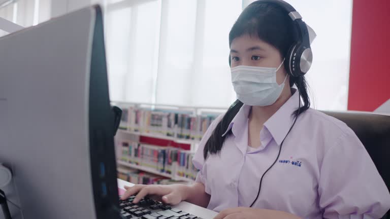 Computer Learning Solo 91 High School Virtual Learning Masks Stock Videos, Footage, & 4K Video ...