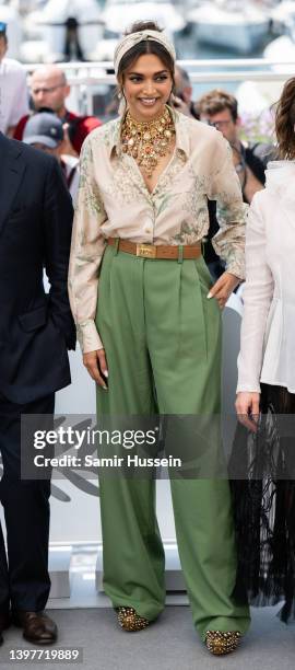 Deepika Padukone attends the photocall for the Jury during the 75th annual Cannes film festival at Palais des Festivals on May 17, 2022 in Cannes,...