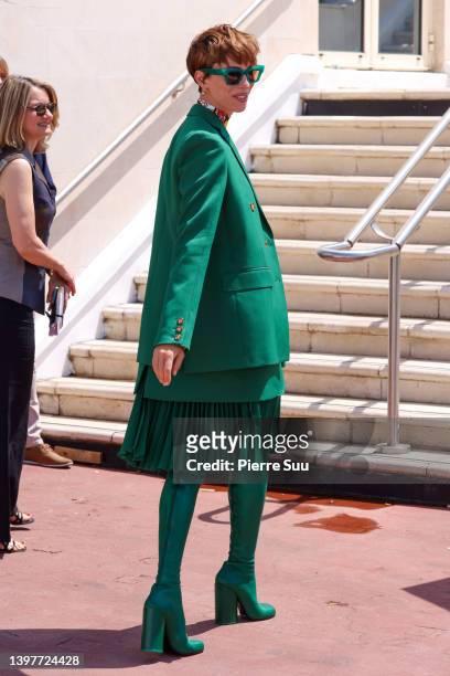 Rebecca Hall is seen arriving at Le Palais Des Festivals during the 75th annual Cannes film festival at on May 17, 2022 in Cannes, France.
