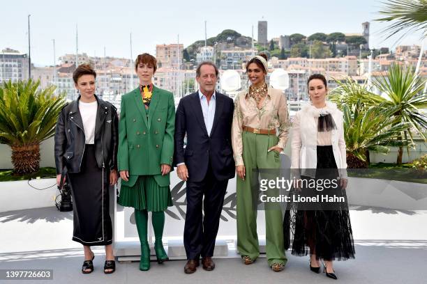 Jasmine Trinca, Rebecca Hall, Vincent Lindon, Deepika Padukone and Noomi Rapace attend the photocall for the Jury during the 75th annual Cannes film...