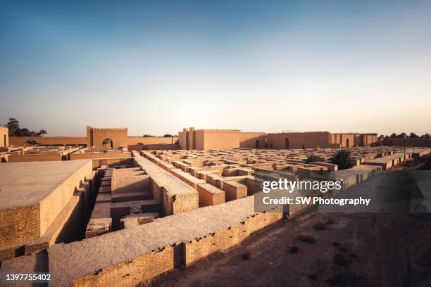 the ancient ruins of old babylon city in iraq - babylonia 個照片及圖片檔