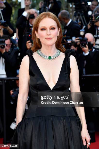 Julianne Moore attends the screening of "Final Cut " and opening ceremony red carpet for the 75th annual Cannes film festival at Palais des Festivals...