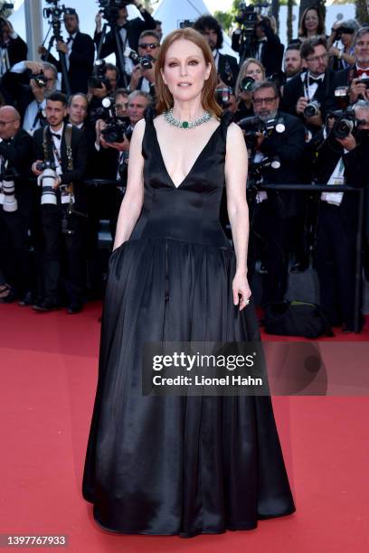 Julianne Moore attends the screening of "Final Cut " and opening ceremony red carpet for the 75th annual Cannes film festival at Palais des Festivals...