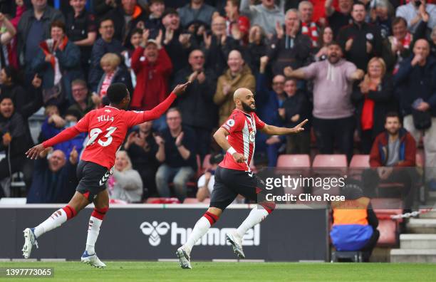 Nathan Redmond of Southampton celebrates after scoring their sides first goal during the Premier League match between Southampton and Liverpool at St...