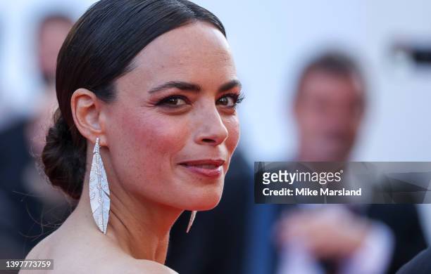Berenice Bejo attends the screening of "Final Cut " and opening ceremony red carpet for the 75th annual Cannes film festival at Palais des Festivals...