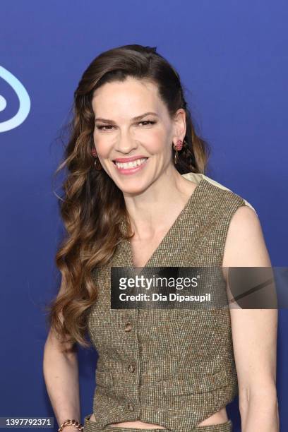 Hilary Swank attends the 2022 ABC Disney Upfront at Basketball City - Pier 36 - South Street on May 17, 2022 in New York City.