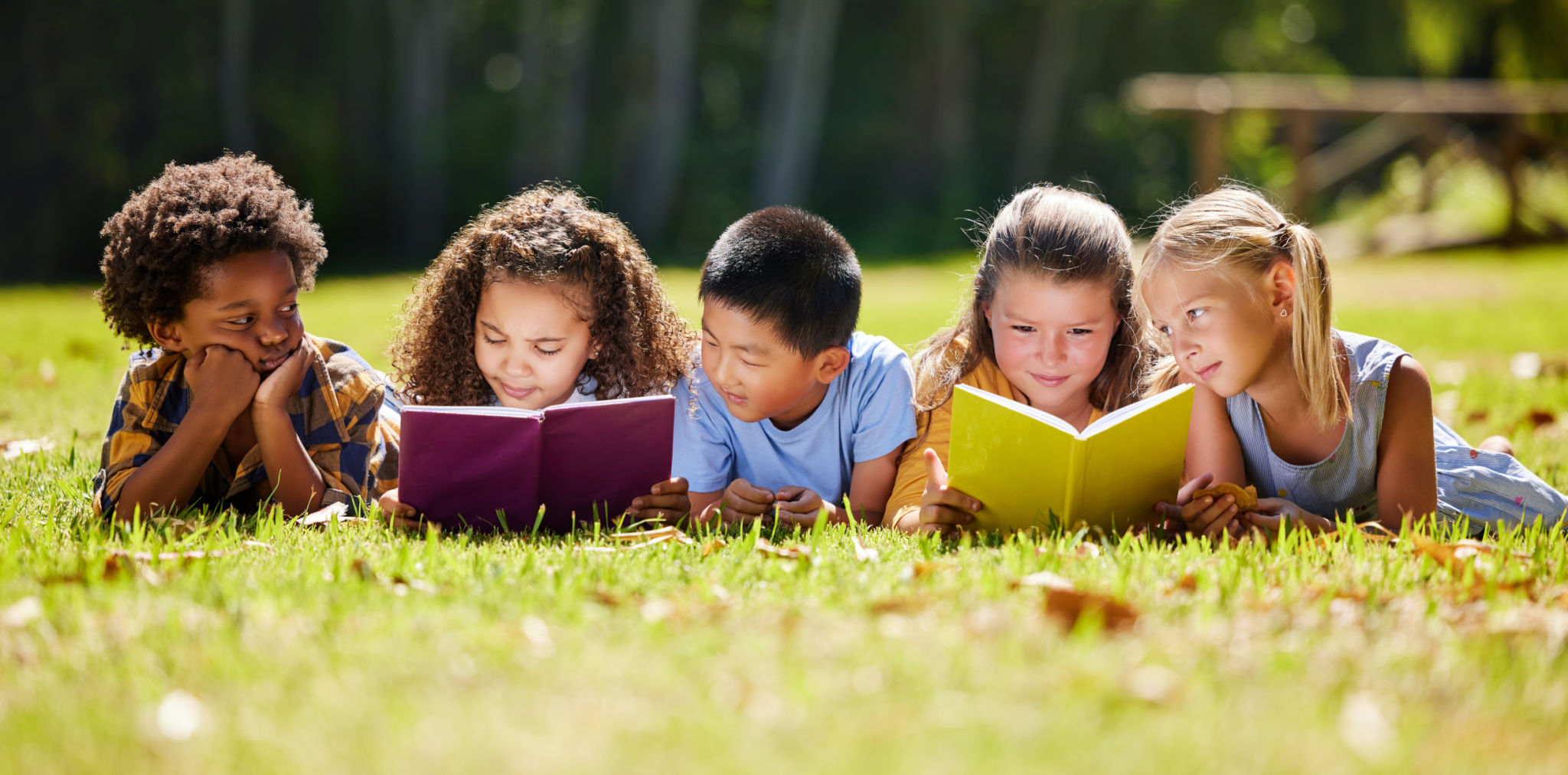 children reading books