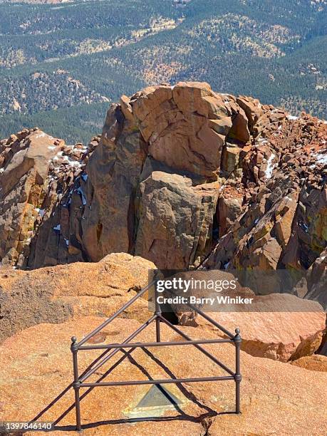 triangular railing and plaque at top of pike's peak, colorado springs - time capsule stock pictures, royalty-free photos & images