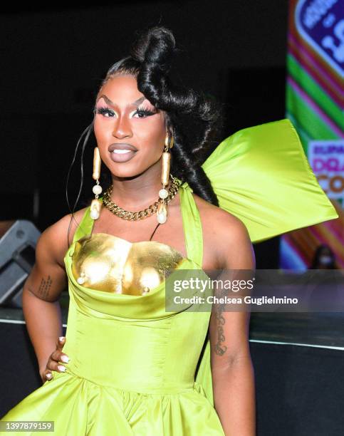 Shea Couleé attends RuPaul's DragCon at Los Angeles Convention Center on May 13, 2022 in Los Angeles, California.