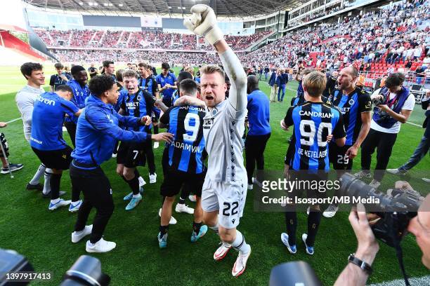 Simon Mignolet of Club Brugge celebrate the title of champion after winning the Jupiler Pro League Champions play-off match between Royal Antwerp FC...