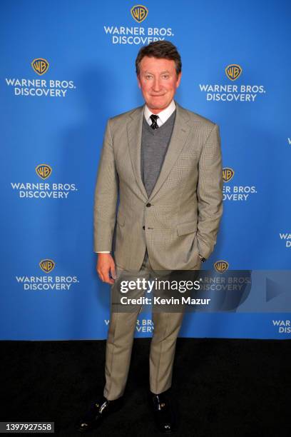 Wayne Gretzky, NHL on TNT, Turner Sports attends the Warner Bros. Discovery Upfront 2022 arrivals on the red carpet at The Theater at Madison Square...