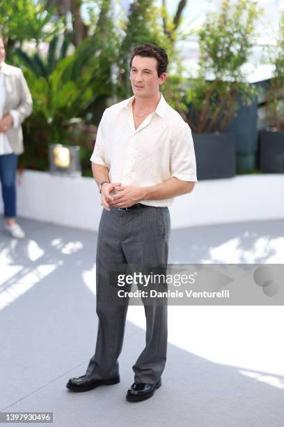 Miles Teller attends the photocall of "Top Gun: Maverick" during the 75th annual Cannes film festival at Palais des Festivals on May 18, 2022 in...