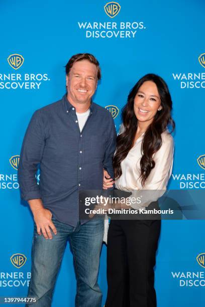 Chip Gaines, Fixer Upper on Magnolia and Joanna Gaines, Fixer Upper on Magnolia attend the Warner Bros. Discovery Upfront 2022 arrivals on the red...