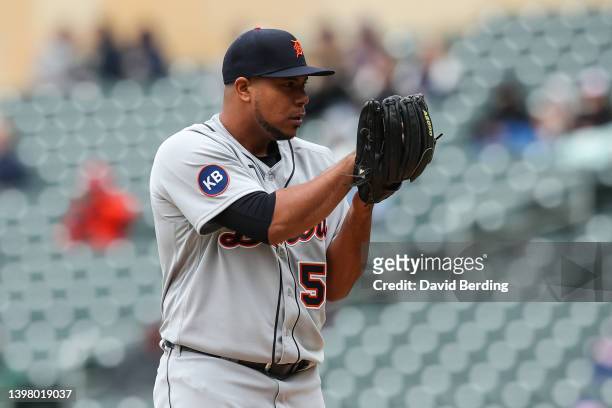 Wily Peralta of the Detroit Tigers gets the sign against the Minnesota Twins in the seventh inning of the game at Target Field on April 28, 2022 in...