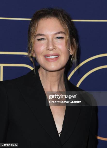 Renée Zellwegerarrives at the NBCUniversal Hosts FYC Event For "The Thing About Pam" on May 18, 2022 in Los Angeles, California.