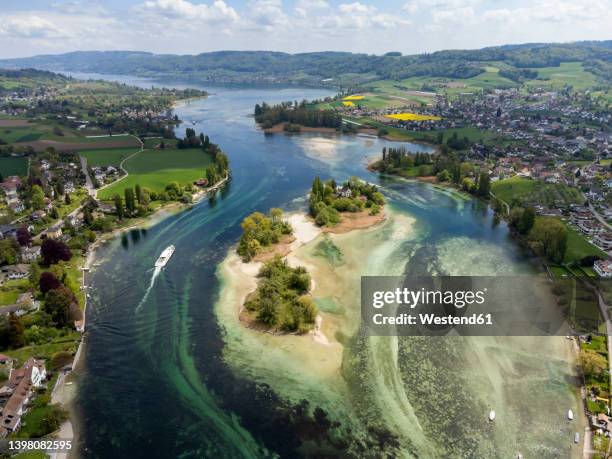 switzerland, canton of schaffhausen, stein am rhein, aerial view of lake constance and werd islands in summer - bodensee luftaufnahme stock-fotos und bilder