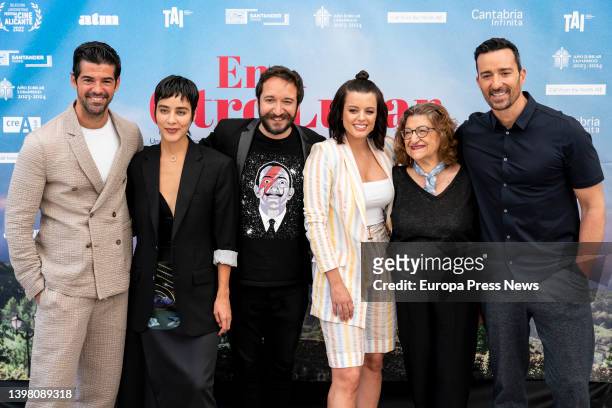 Actor Miguel Angel Muñoz, actress Esmeralda Pimentel, actor Litus Ruiz, actress Adriana Torrebejano, actress Mamen Garcia and actor Pablo Puyol at...