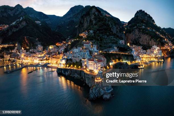 amalfi & atrani at night, amalfi coast, italy - beach bird's eye perspective stock pictures, royalty-free photos & images