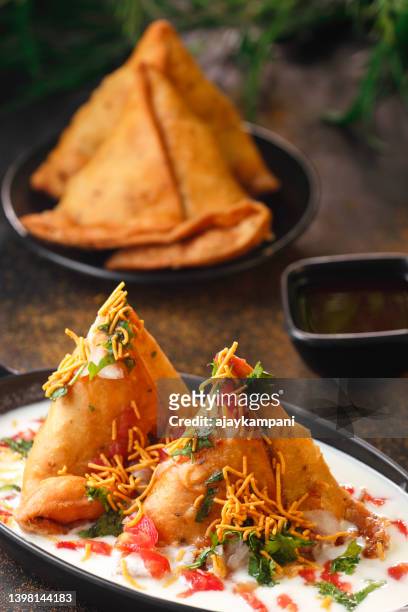 182 Samosa Background Photos and Premium High Res Pictures - Getty Images