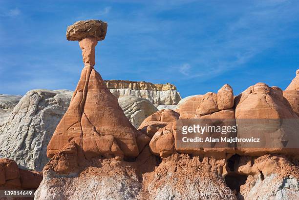 toadstool hoodoo, grand staircase escalante national monument, utah, usa - erosion stock pictures, royalty-free photos & images