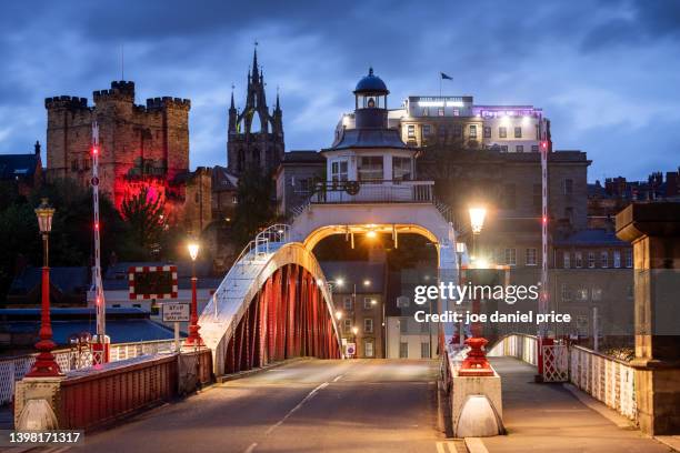 swing bridge, newcastle castle, cathedral church of st. nicholas, newcastle upon tyne, england - swing bridge stock pictures, royalty-free photos & images