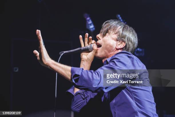 Brett Anderson of Suede performs in concert at Razzmatazz on May 19, 2022 in Barcelona, Spain.