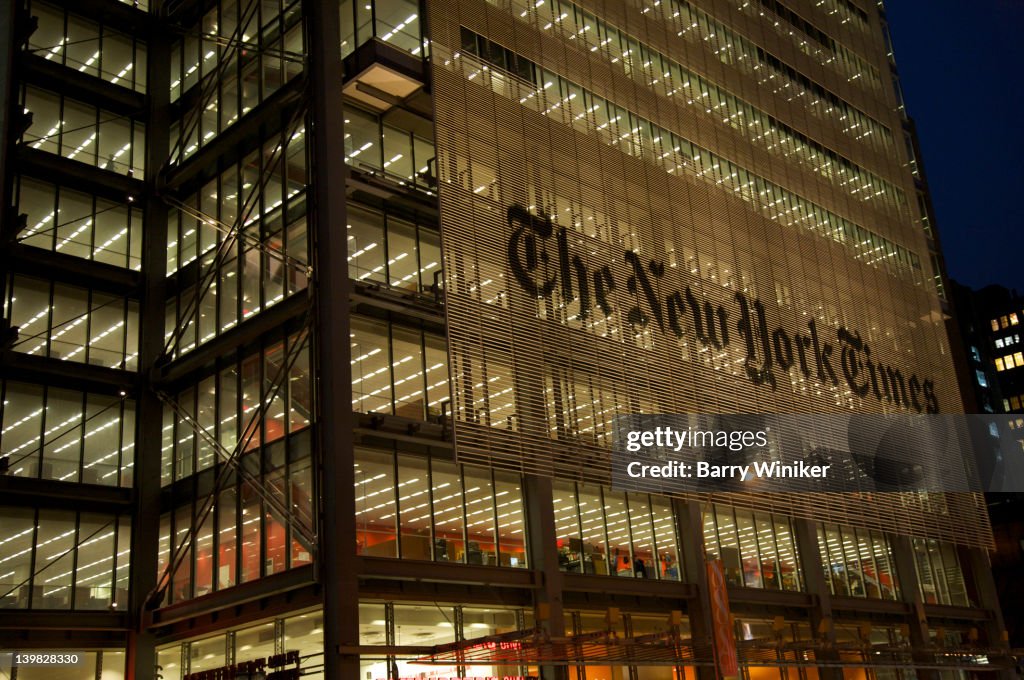 Facade transparency of New York Times Headquarters Building, Eighth Avenue between 40th and 41st Streets, Midtown West, New York, NY, USA