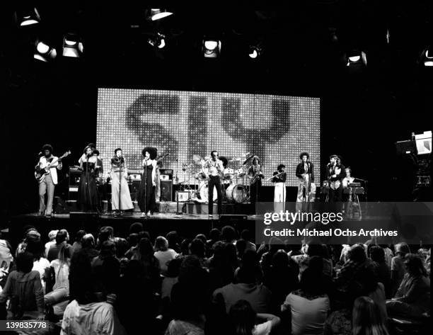 Psychedelic soul group 'Sly And The Family Stone' performs on the TV show 'The Midnight Special' on December 17, 1976 in Burbank, California.