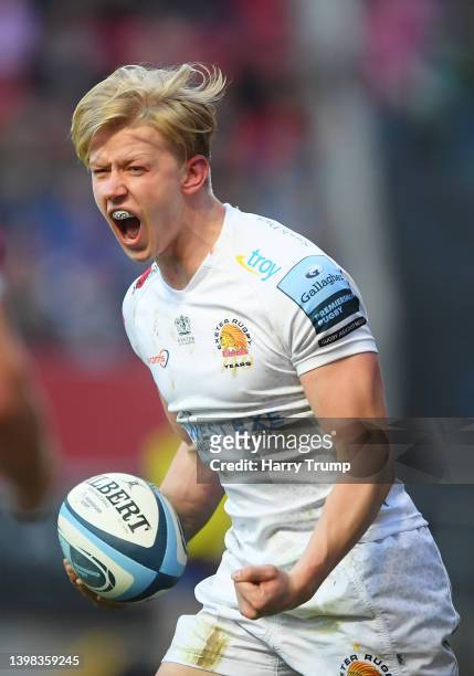 Josh Hodge of Exeter Chiefs celebrates scoring their sides second try during the Gallagher Premiership Rugby match between Bristol Bears and Exeter...
