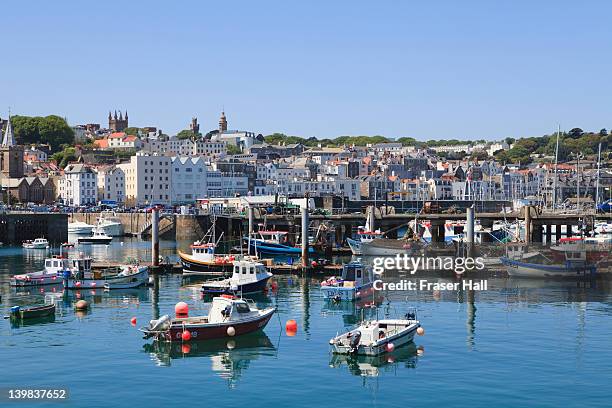 st. peter port, guernsey, channel islands - guernesey photos et images de collection