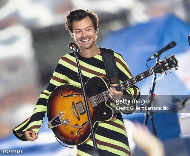 Singer-songwriter Harry Styles is seen performing on NBC's "Today" at Rockefeller Plaza on May 19, 2022 in New York City.