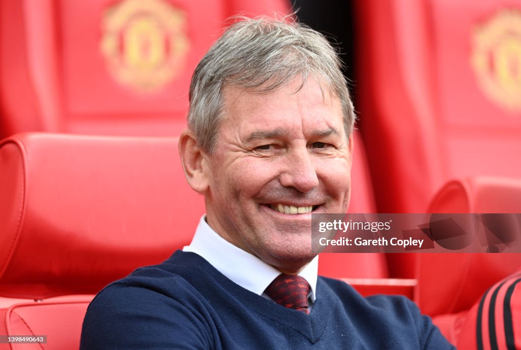 Manchester United v Liverpool - Legends of the North
