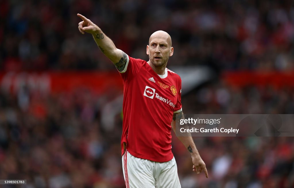 Manchester United v Liverpool - Legends of the North