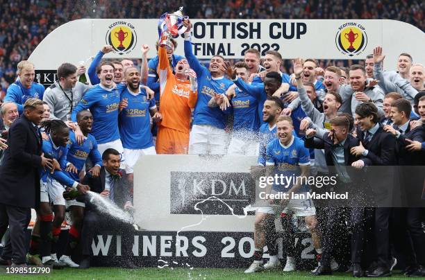 James Tavernier of Rangers lifts the trophy during the Scottish Cup Final match between Rangers and Heart of Midlothian at Hampden Park on May 21,...