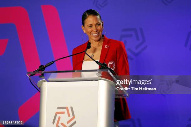 Hall of Fame Inductee Shannon Boxx gives a speech during the 2021 National Soccer Hall Of Fame Induction Ceremony at Toyota Stadium on May 21, 2022...