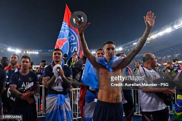 Angel Di Maria of Paris Saint-Germain celebrates the championship title and his last match with PSG with fans after the Ligue 1 Uber Eats match...