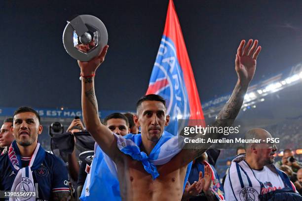 Angel Di Maria of Paris Saint-Germain celebrates the championship title and his last match with PSG with fans after the Ligue 1 Uber Eats match...