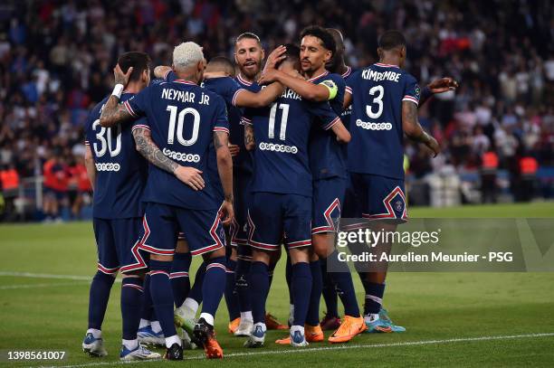 Angel Di Maria of Paris Saint-Germain is congratulated by Neymar Jr, Leo Messi, Marquinhos, Sergio Ramos after scoring during the Ligue 1 Uber Eats...