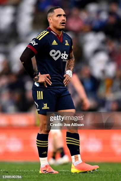 Aaron Smith of the Highlanders looks on during the round 14 Super Rugby Pacific match between the Highlanders and the NSW Waratahs at Forsyth Barr...