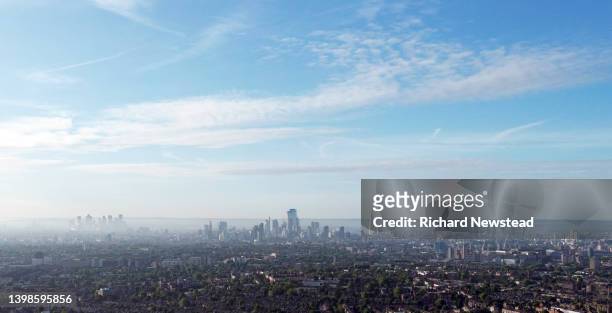 london skyline - central london stock pictures, royalty-free photos & images