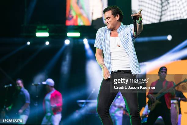 Silvestre Dangond performs onstage during the 2022 Uforia "Amor a la Música" Live Music Experience at FLA Live Arena on May 21, 2022 in Sunrise,...