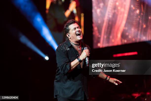 Carlos Vives performs onstage during the 2022 Uforia "Amor a la Música" Live Music Experience at FLA Live Arena on May 21, 2022 in Sunrise, Florida.