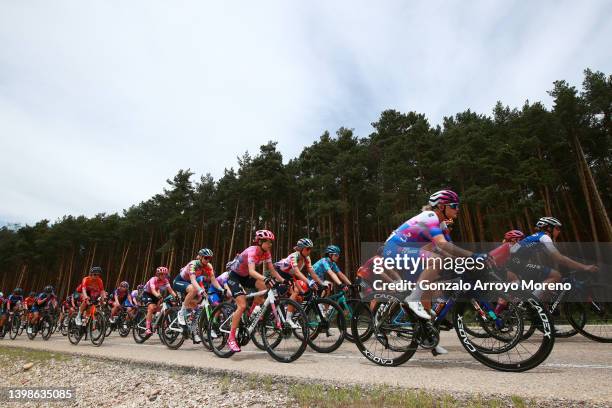 Georgia Williams of New Zealand and Team BikeExchange - Jayco and a general view of the peloton competing during the 7th Vuelta a Burgos Feminas 2022...