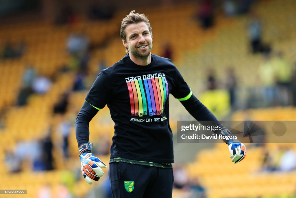 Norwich City v Tottenham Hotspur - Premier League