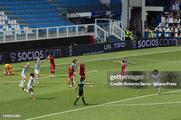 Sara Gama of Juventus celebrates after scores the winning goal during the Women Coppa Italia Final between Juventus and AS Roma at Stadio Paolo Mazza...