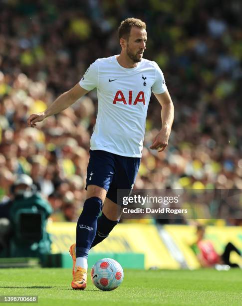 Harry Kane of Tottenham Hotspur runs with the ball during the Premier League match between Norwich City and Tottenham Hotspur at Carrow Road on May...